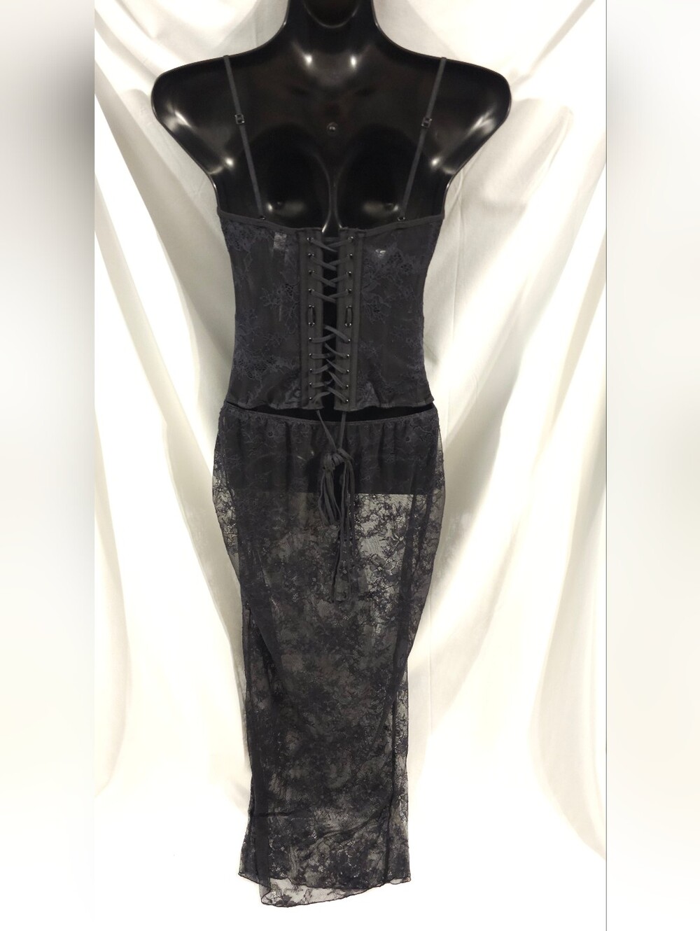 SKIMS Ultra Fine Lace Strapless Corset Long Dress DS-DRS-6472 Size MEDIUM - Picture 4 of 7